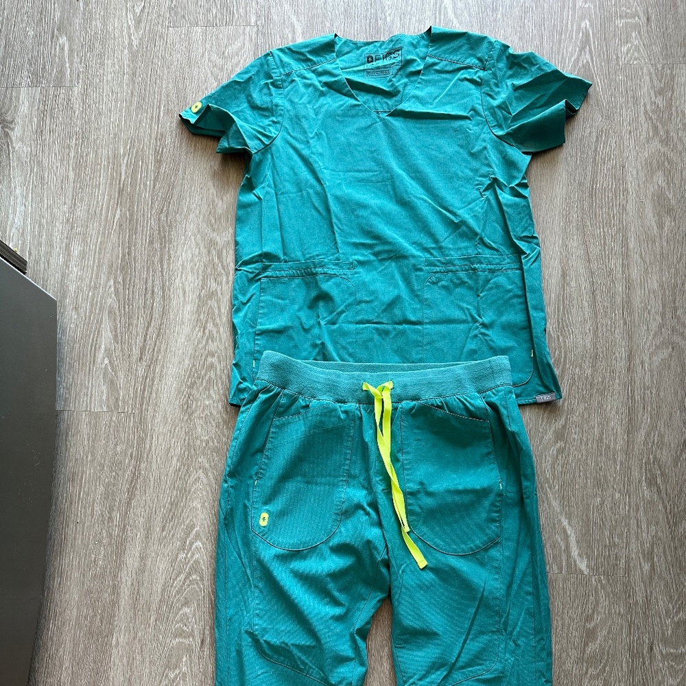 Figs FionX Scrub set